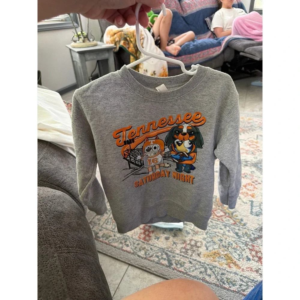 University of Tennessee Volunteers Bluey mascot Smokey sweatshirt kids 4